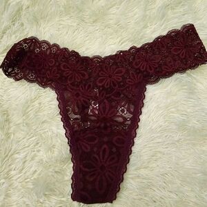 Victoria's Secret Thong Panty, S